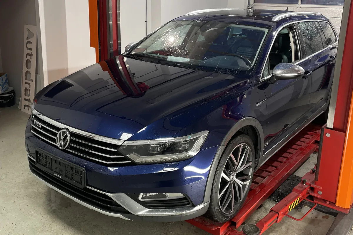 Volkswagen Passat při kontrole před koupí