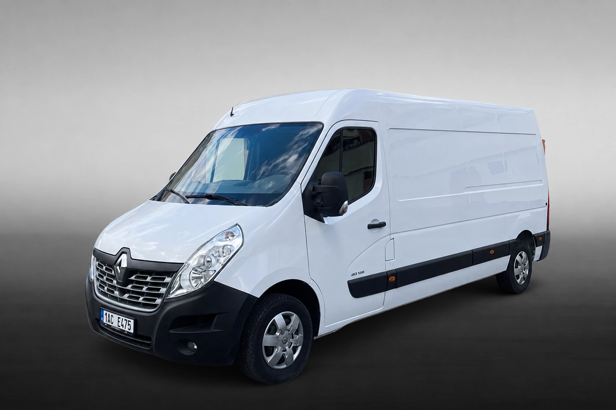Bílý Renault Master L3H2 zepředu